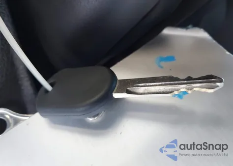 2010 Ford Fusion Hybrid from USA, damaged, VIN 3FADP0L34AR310372